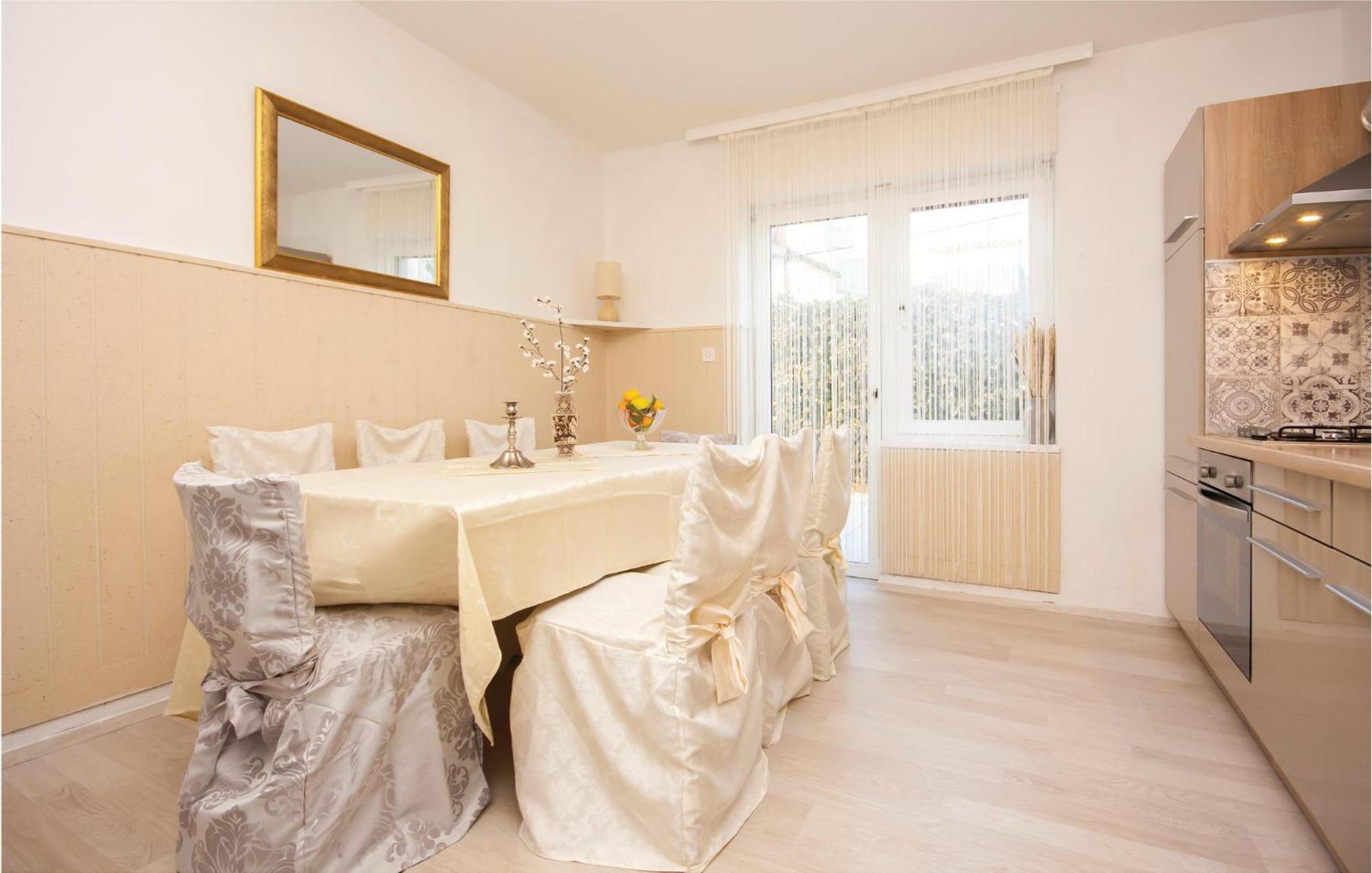 Cozy Apartment In Brodarica With Wifi Εξωτερικό φωτογραφία